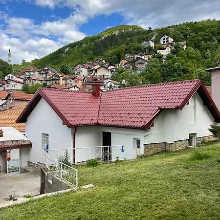 Modern In Heart Of Villa *